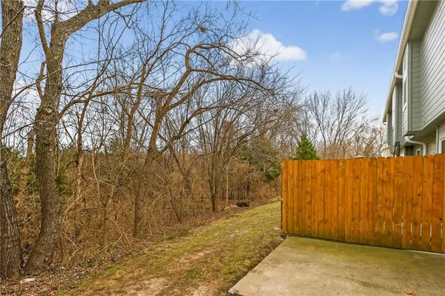 $220,000 | 6125 Northeast Moonstone Court, Lee's Summit, MO 64064