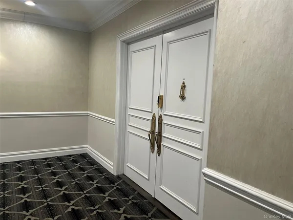 $2,350,000 | 260 Central, Unit 135, Lawrence, NY 11559