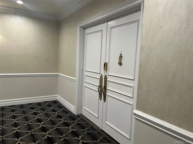 $2,350,000 | 260 Central, Unit 135, Lawrence, NY 11559