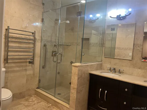 $2,350,000 | 260 Central, Unit 135, Lawrence, NY 11559