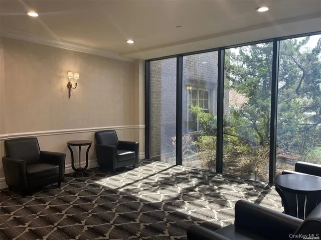 $2,350,000 | 260 Central, Unit 135, Lawrence, NY 11559