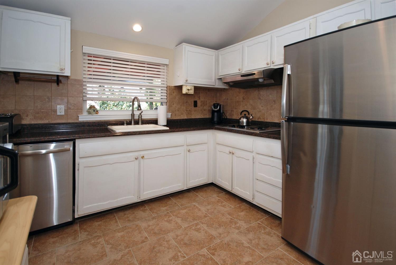 38 Arden Road Old Bridge, NJ 08857 - Photo 11 of 30 Gallery Image 11