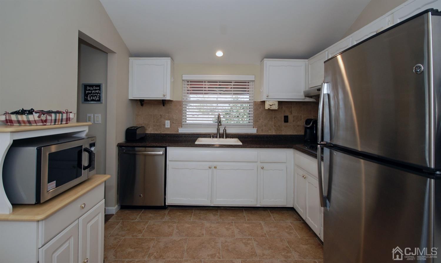 38 Arden Road Old Bridge, NJ 08857 - Photo 14 of 30 Gallery Image 14