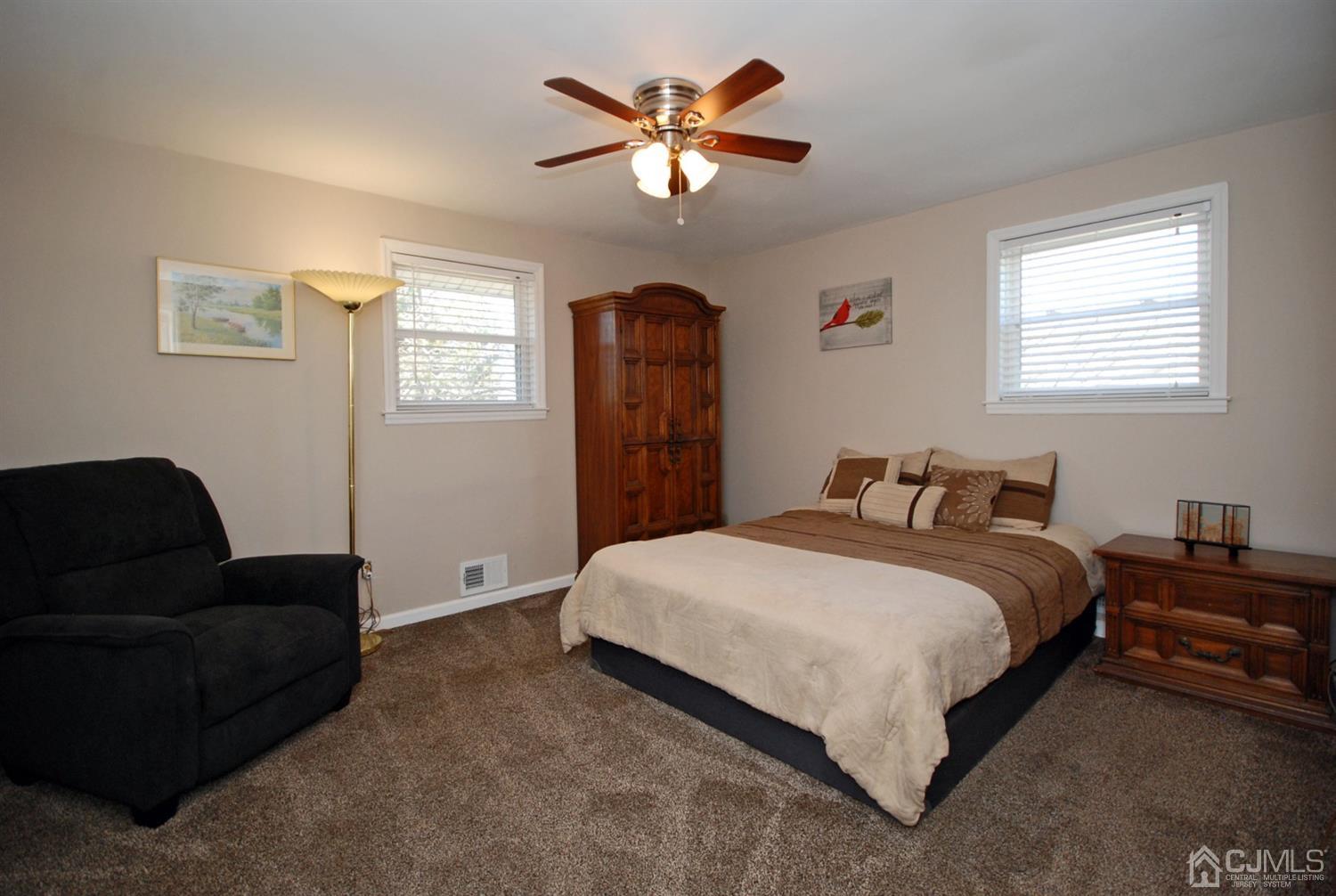 38 Arden Road Old Bridge, NJ 08857 - Photo 17 of 30 Gallery Image 17