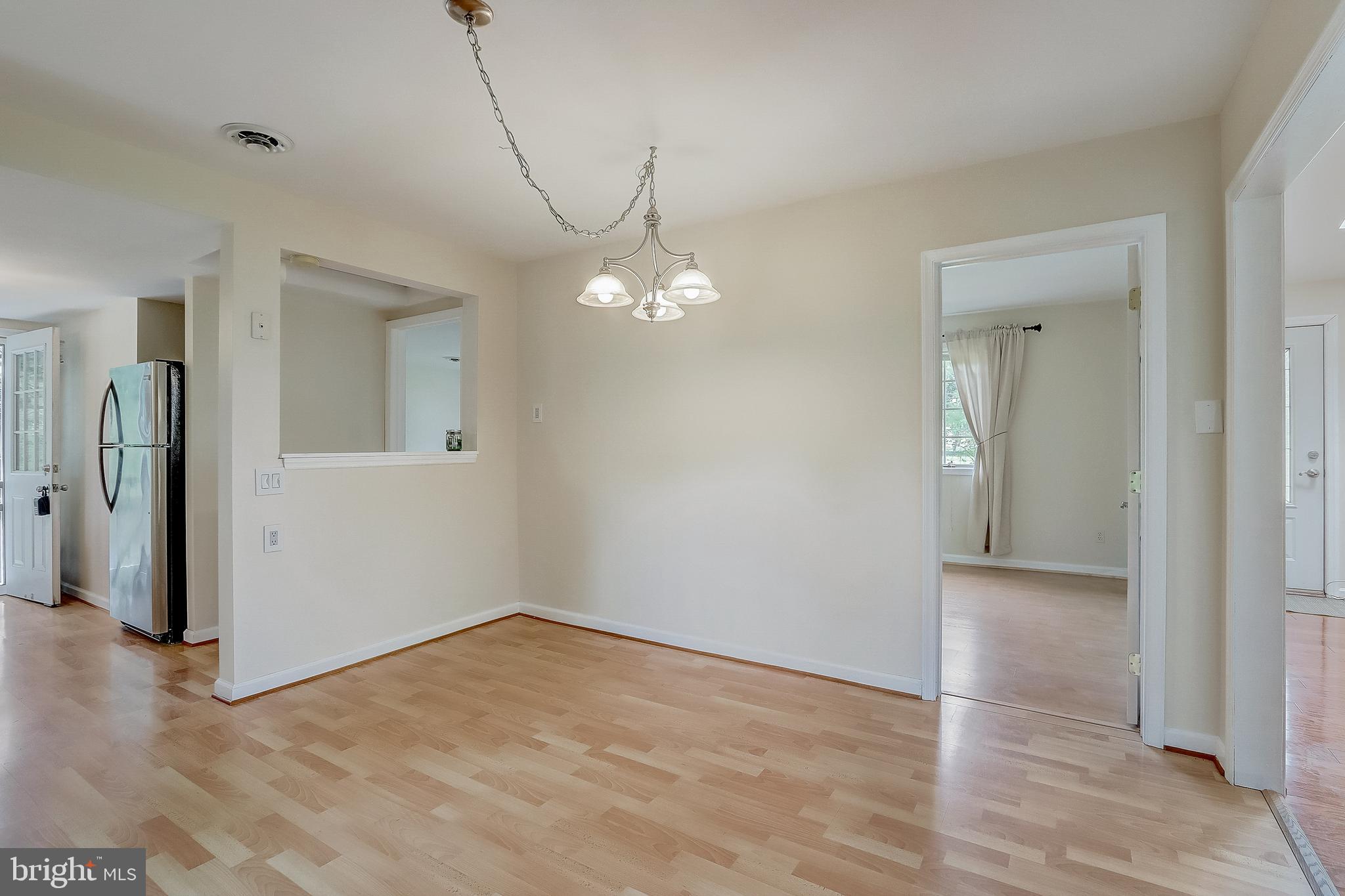 7807 Chesapeake Road Pasadena, MD 21122 - Photo 10 of 40 Gallery Image 10