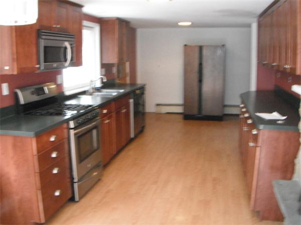 129 Valley Road Plymouth, MA 02360 - Photo 4 of 12 Gallery Image 4