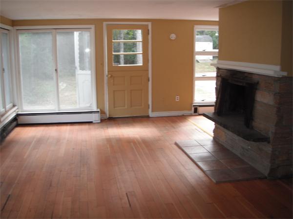 129 Valley Road Plymouth, MA 02360 - Photo 6 of 12 Gallery Image 6
