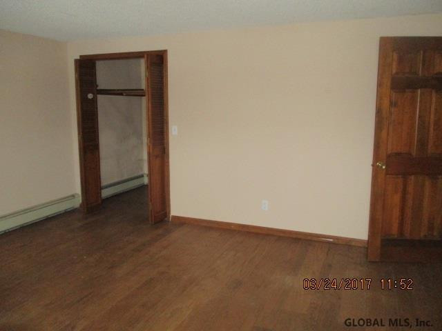 632 Hart Road Amsterdam, NY 12010 - Photo 11 of 25 Photo 11
