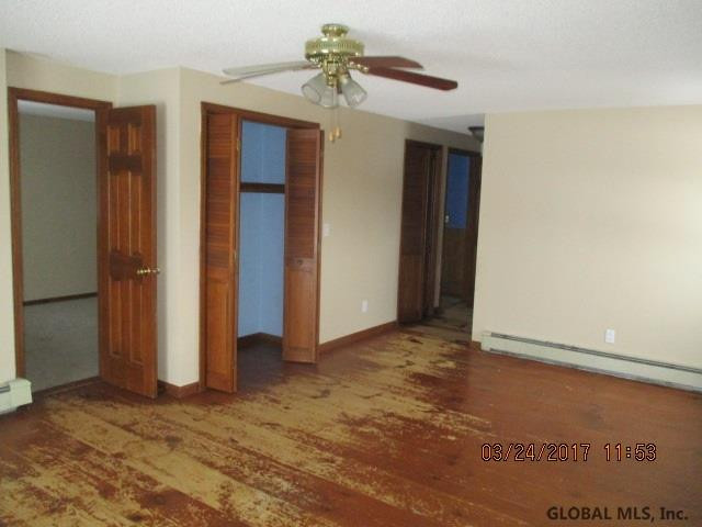 632 Hart Road Amsterdam, NY 12010 - Photo 20 of 25 Photo 20
