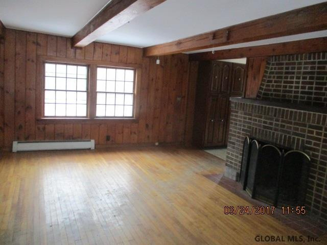 632 Hart Road Amsterdam, NY 12010 - Photo 8 of 25 Photo 8