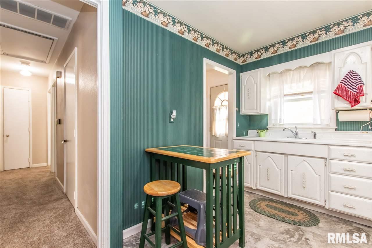 337 West Barrington Road Peoria, IL 61614 - Photo 9 of 21 Gallery Image 9