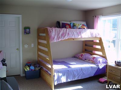 1386 Neola Road Stroudsburg, PA 18360 - Photo 11 of 14 Gallery Image 11