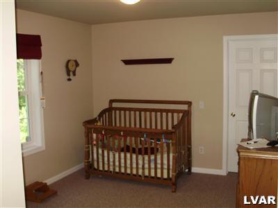 1386 Neola Road Stroudsburg, PA 18360 - Photo 12 of 14 Gallery Image 12