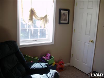 1386 Neola Road Stroudsburg, PA 18360 - Photo 13 of 14 Gallery Image 13