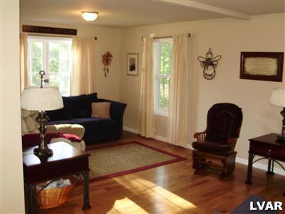 1386 Neola Road Stroudsburg, PA 18360 - Photo 4 of 14 Gallery Image 4