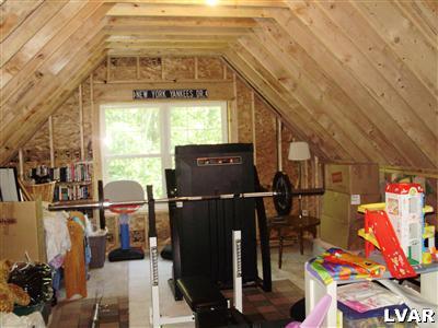 1386 Neola Road Stroudsburg, PA 18360 - Photo 10 of 14 Gallery Image 10