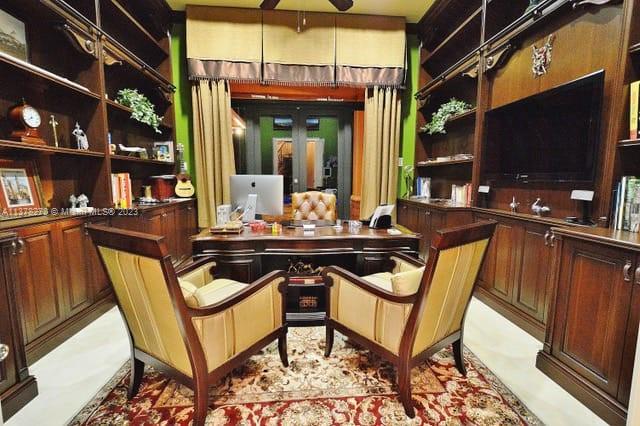 19349 Waters Edge Street Weston, FL 33332 - Photo 16 of 63 a outdoor patio with table and chairs