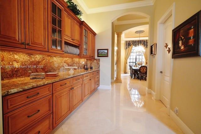 19349 Waters Edge Street Weston, FL 33332 - Photo 7 of 63 a spacious bathroom with a sink a mirror and a bath tub