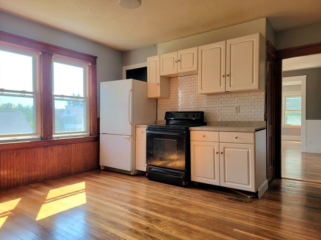 26 Stebbins Street, Unit 2 Worcester, MA 01607 - Photo 8 of 13