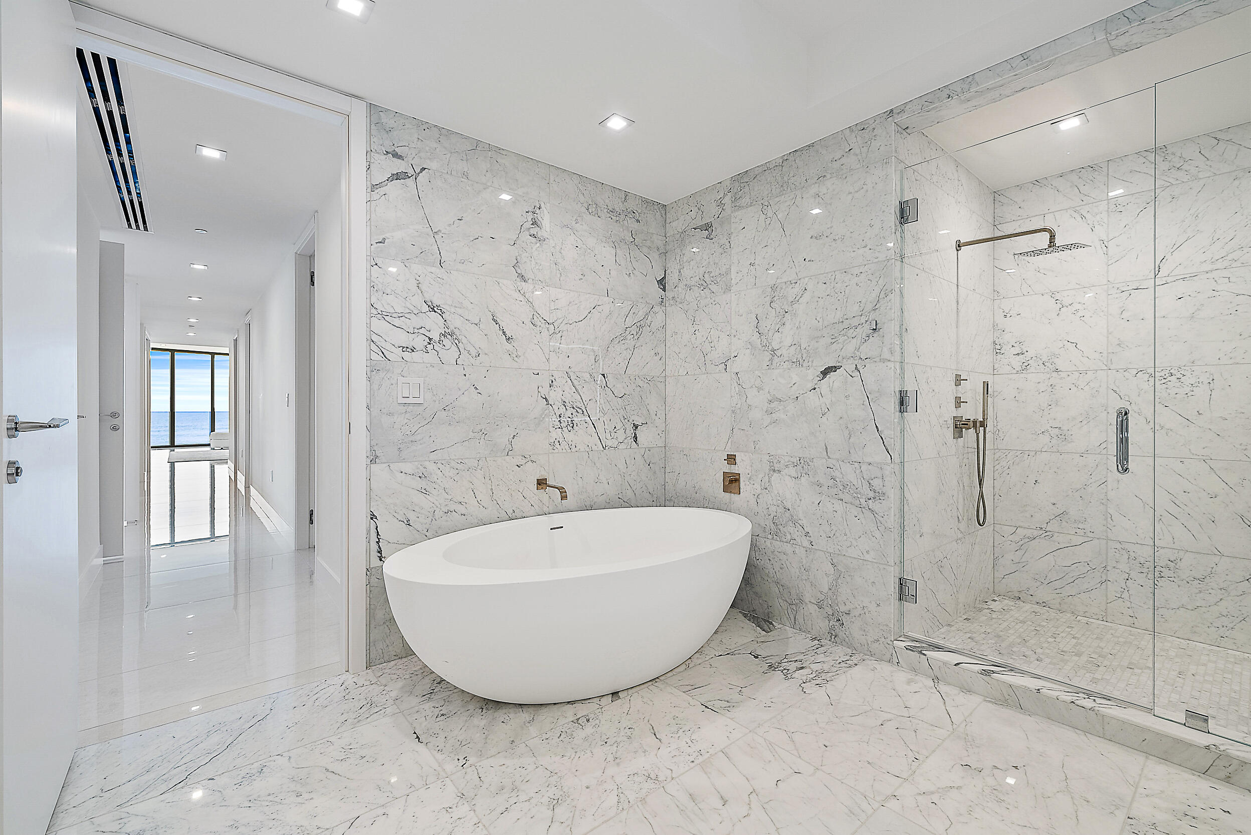 1500 South Beach Road, Unit 302 Tequesta, FL 33469 - Photo 21 of 40 Her Primary Bathroom