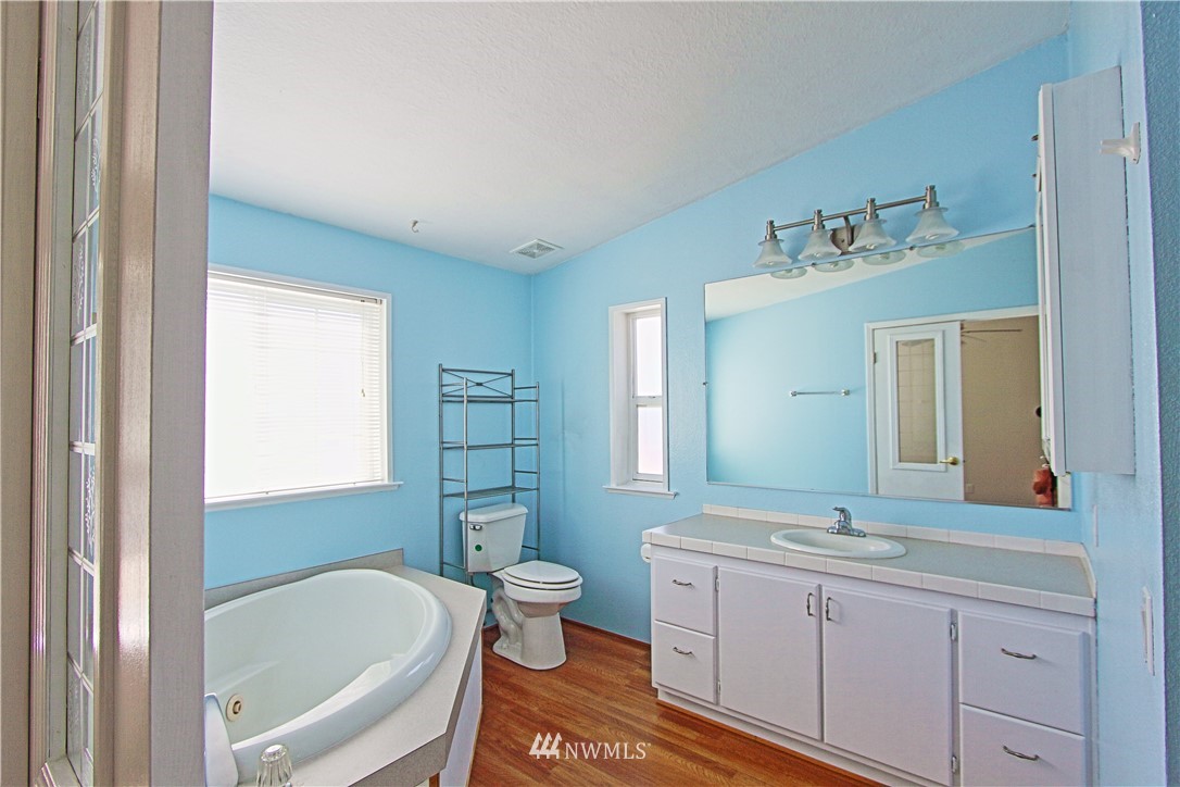 18042 Pendleton Street Southwest Rochester, WA 98579 - Photo 10 of 16