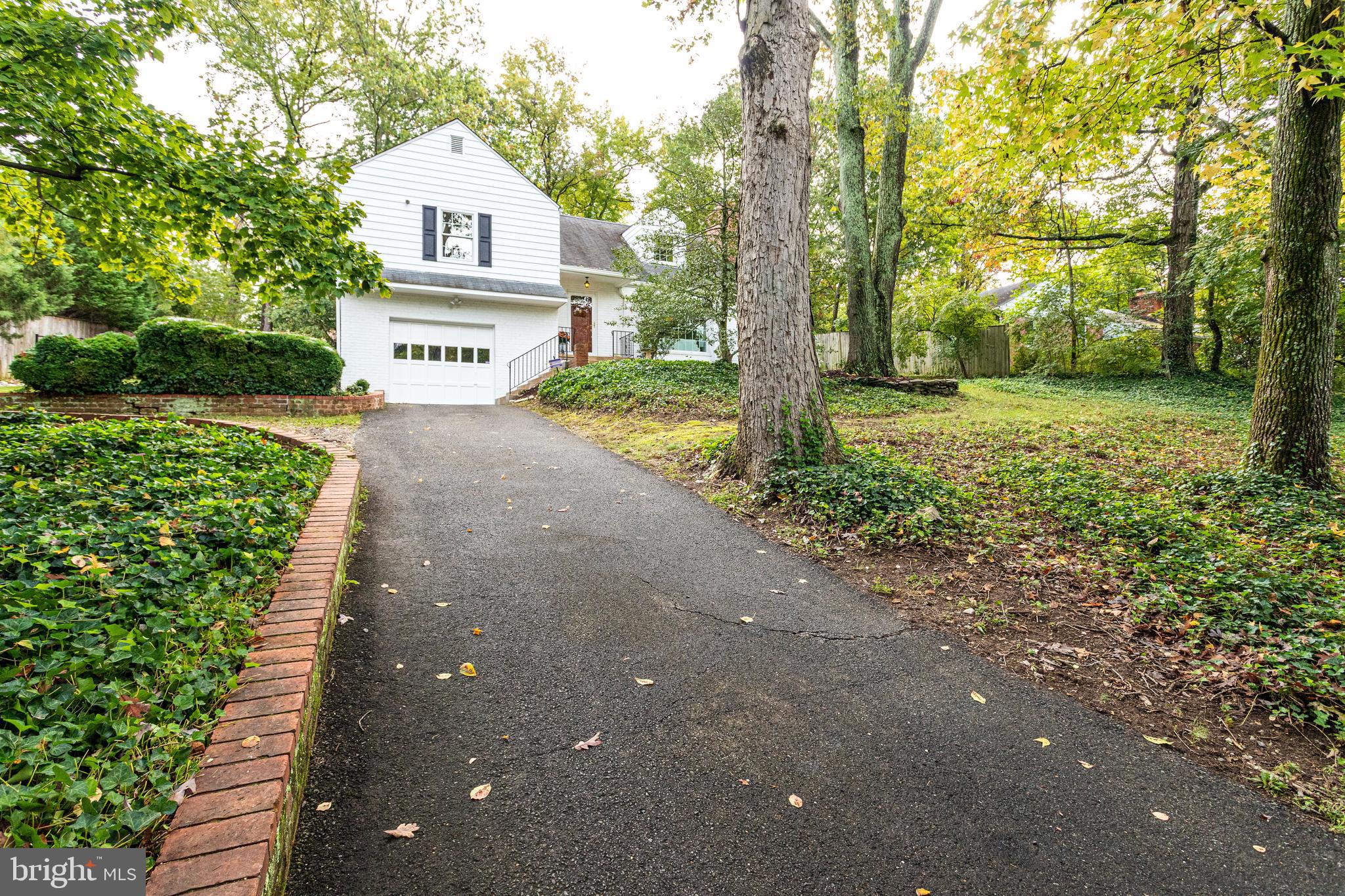 7107 Fort Hunt Road Alexandria, VA 22307 - Photo 1 of 62 Adorable Cape Cod in the most natural of settings