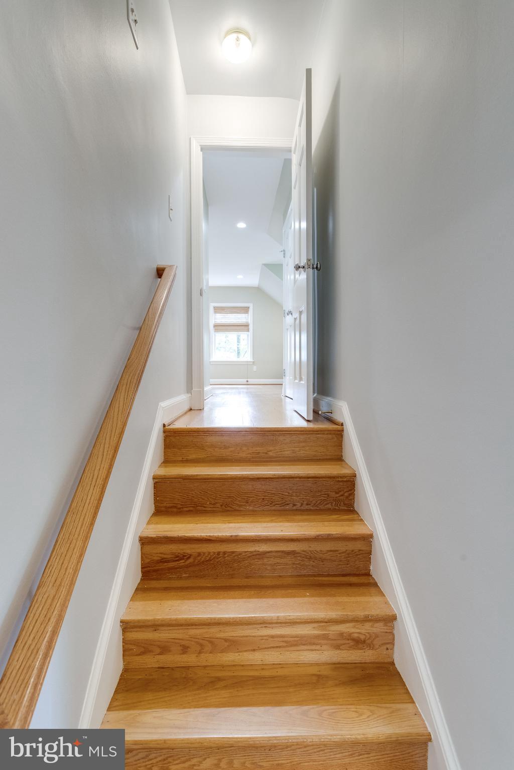 7107 Fort Hunt Road Alexandria, VA 22307 - Photo 36 of 62 Stairs from upper level #1 to upper level #2