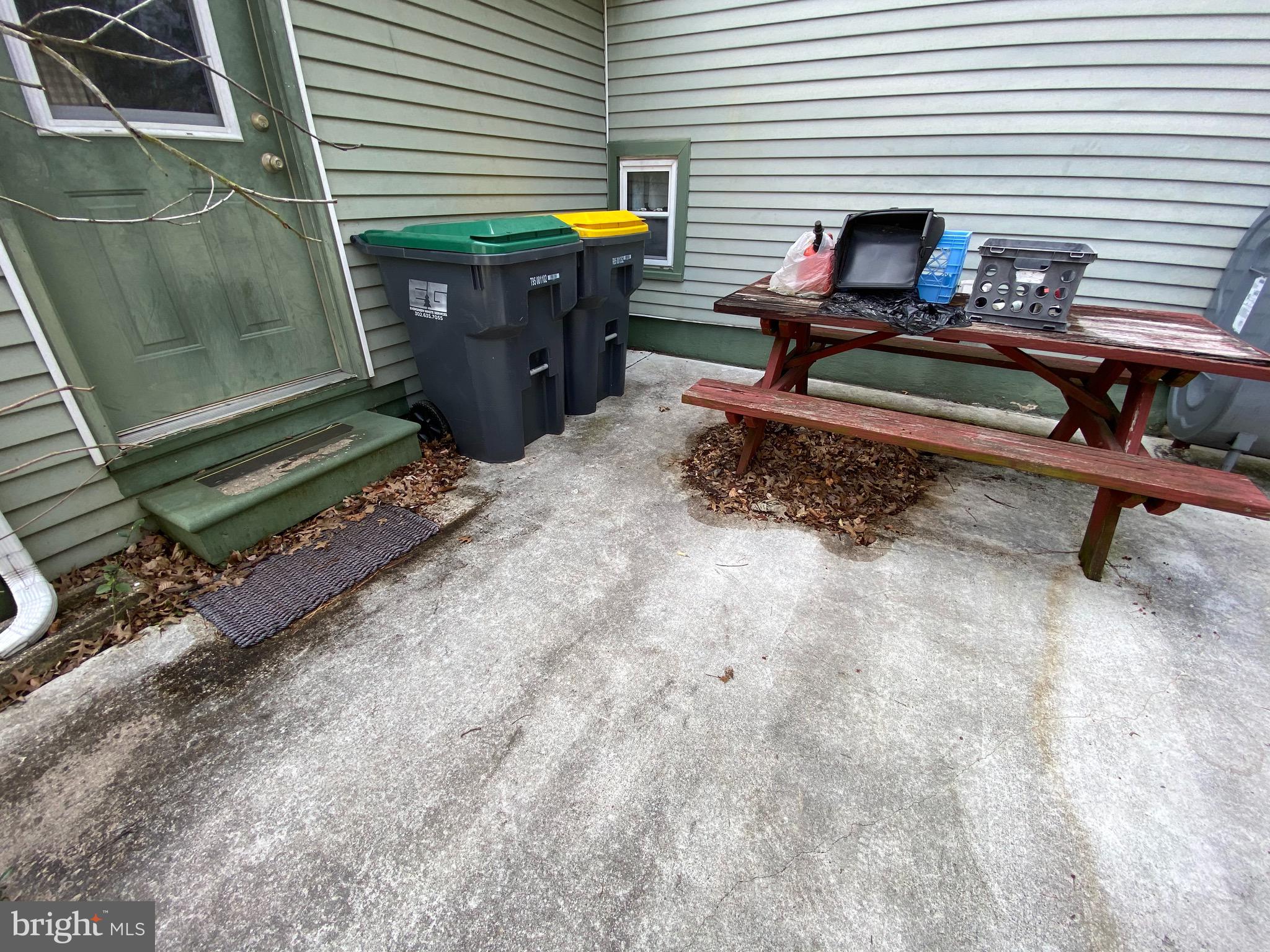 24 Carole Road Newark, DE 19713 - Photo 27 of 30 Patio