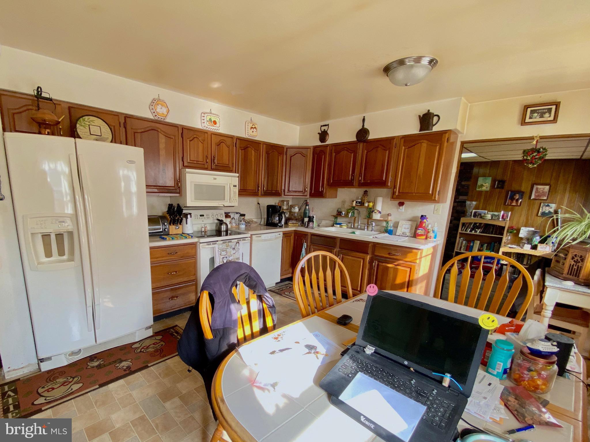 24 Carole Road Newark, DE 19713 - Photo 5 of 30 Kitchen