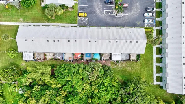 a view of outdoor space yard and patio