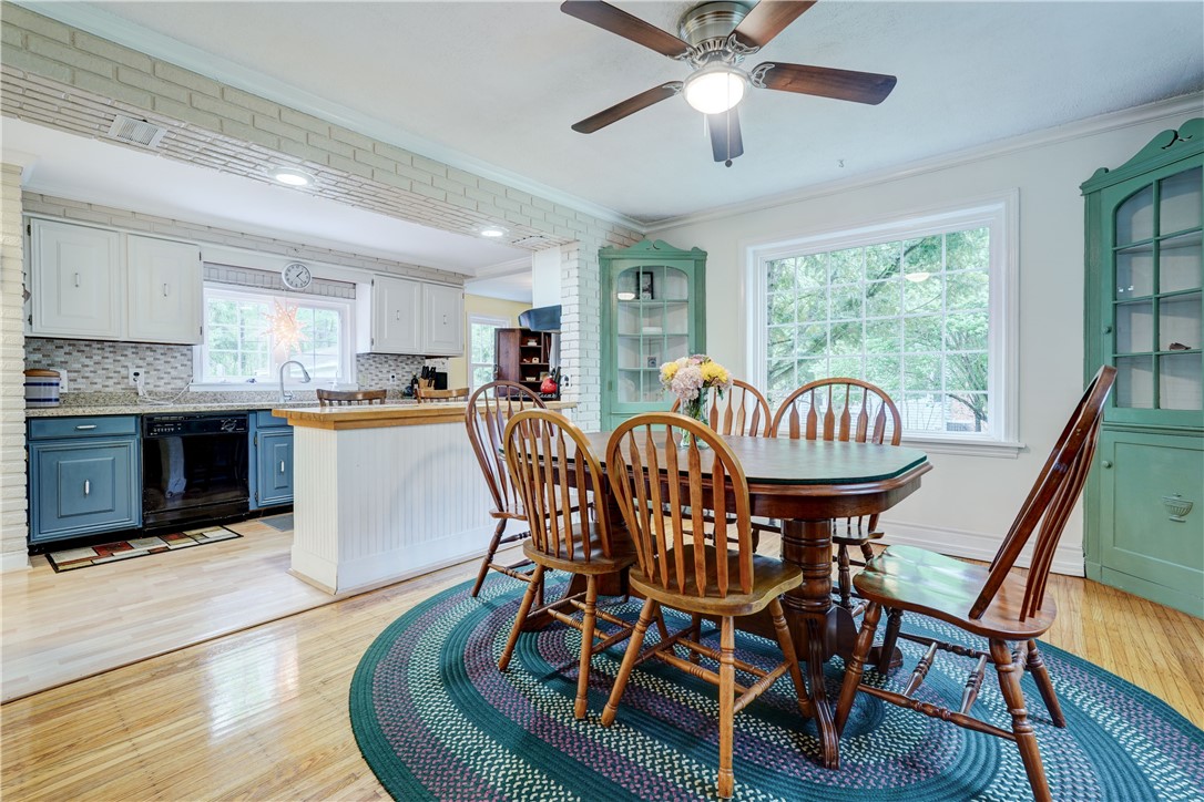 95 Brook Road Pittsford, NY 14534 - Photo 5 of 46