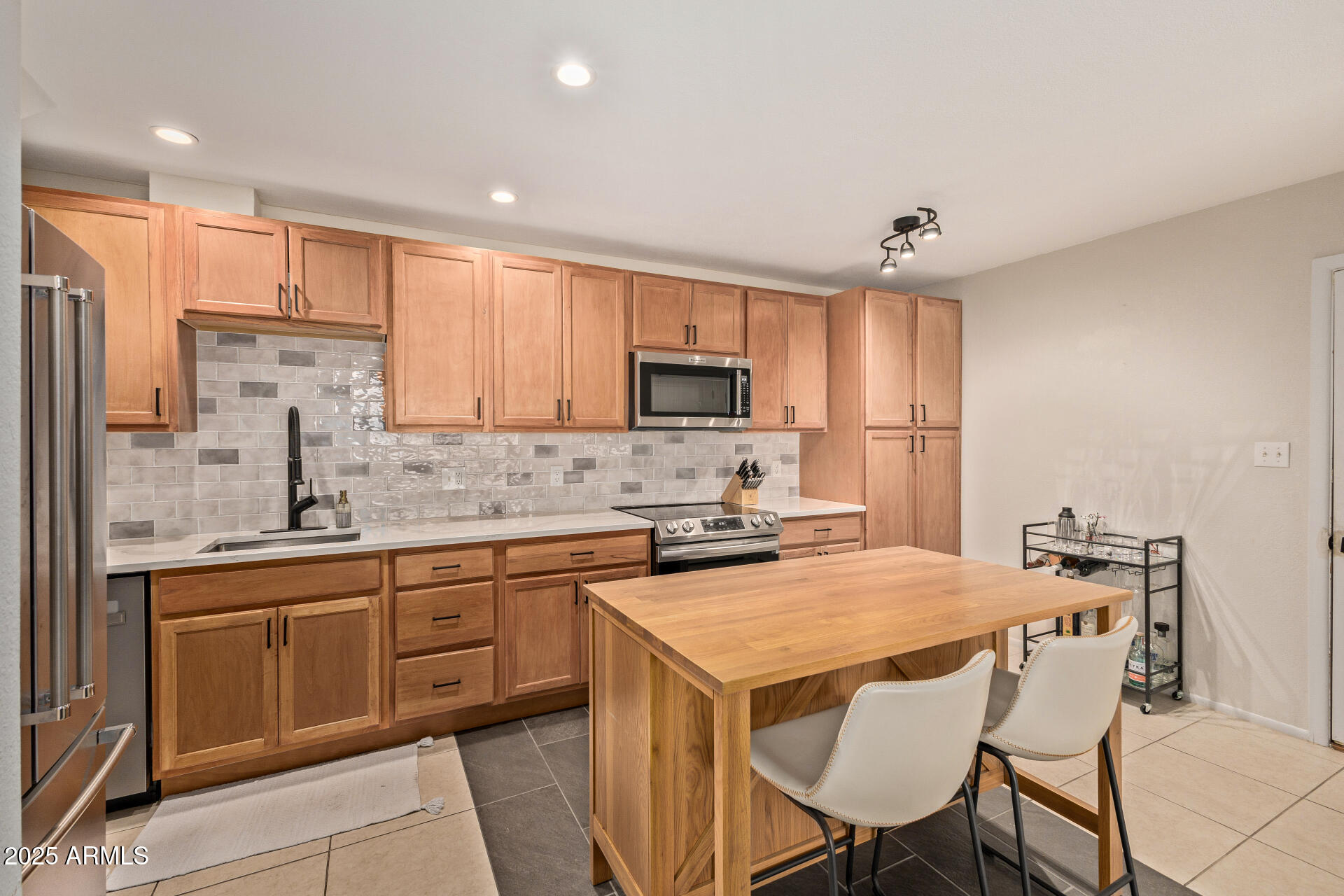 8649 East Royal Palm Road, Unit 232 Scottsdale, AZ 85258 - Photo 4 of 17 09 - Royal Palm
