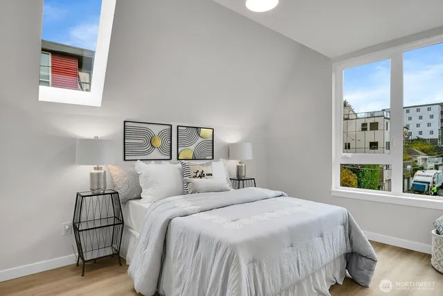 $1,299,990 | 261 East Louisa Street, Seattle, WA 98102