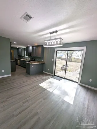 $2,120 | 6045 Hamilton Bridge Road, Milton, FL 32570