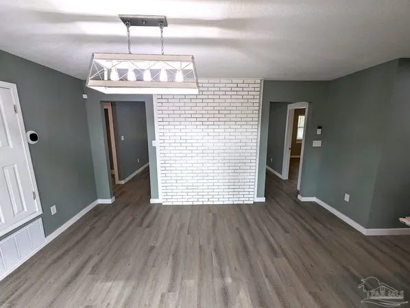 $2,120 | 6045 Hamilton Bridge Road, Milton, FL 32570