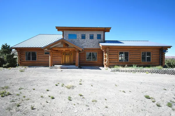 $899,000 | 630 East Bullberry Lane, Teasdale, UT 84773