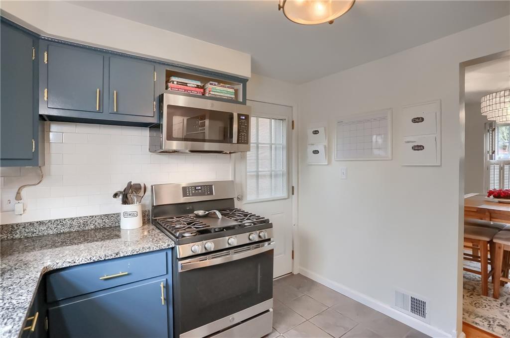 337 Orchard Spring Road Pittsburgh, PA 15220 - Photo 19 of 50 Gallery Image 19