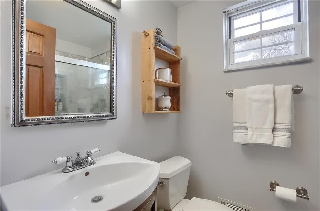 337 Orchard Spring Road Pittsburgh, PA 15220 - Photo 26 of 50 Gallery Image 26