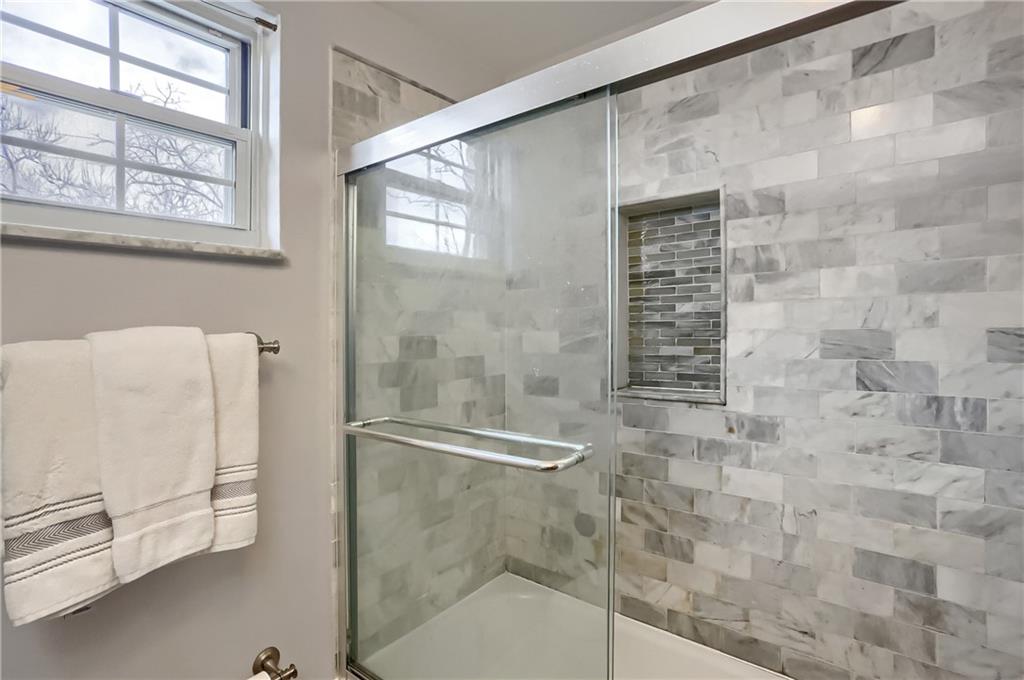 337 Orchard Spring Road Pittsburgh, PA 15220 - Photo 27 of 50 Gallery Image 27
