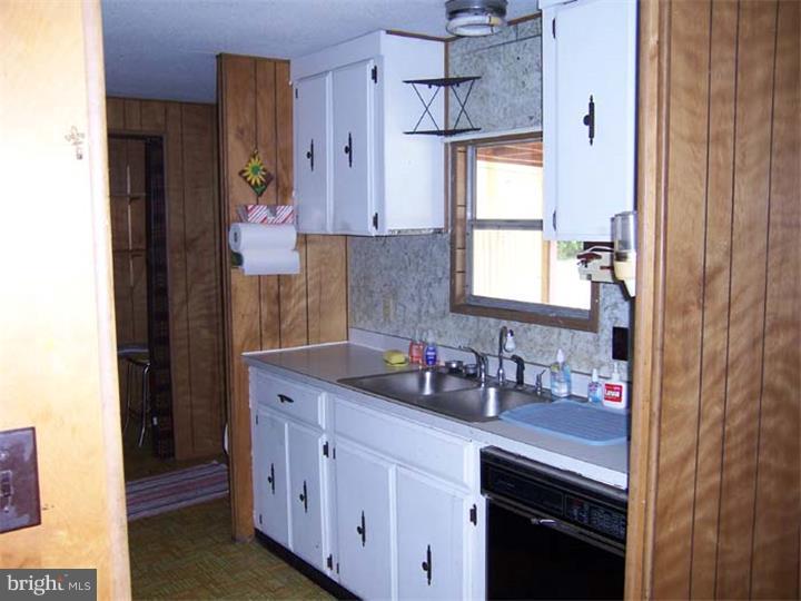 224 Washington Road Bechtelsville, PA 19505 - Photo 4 of 13 Gallery Image 4
