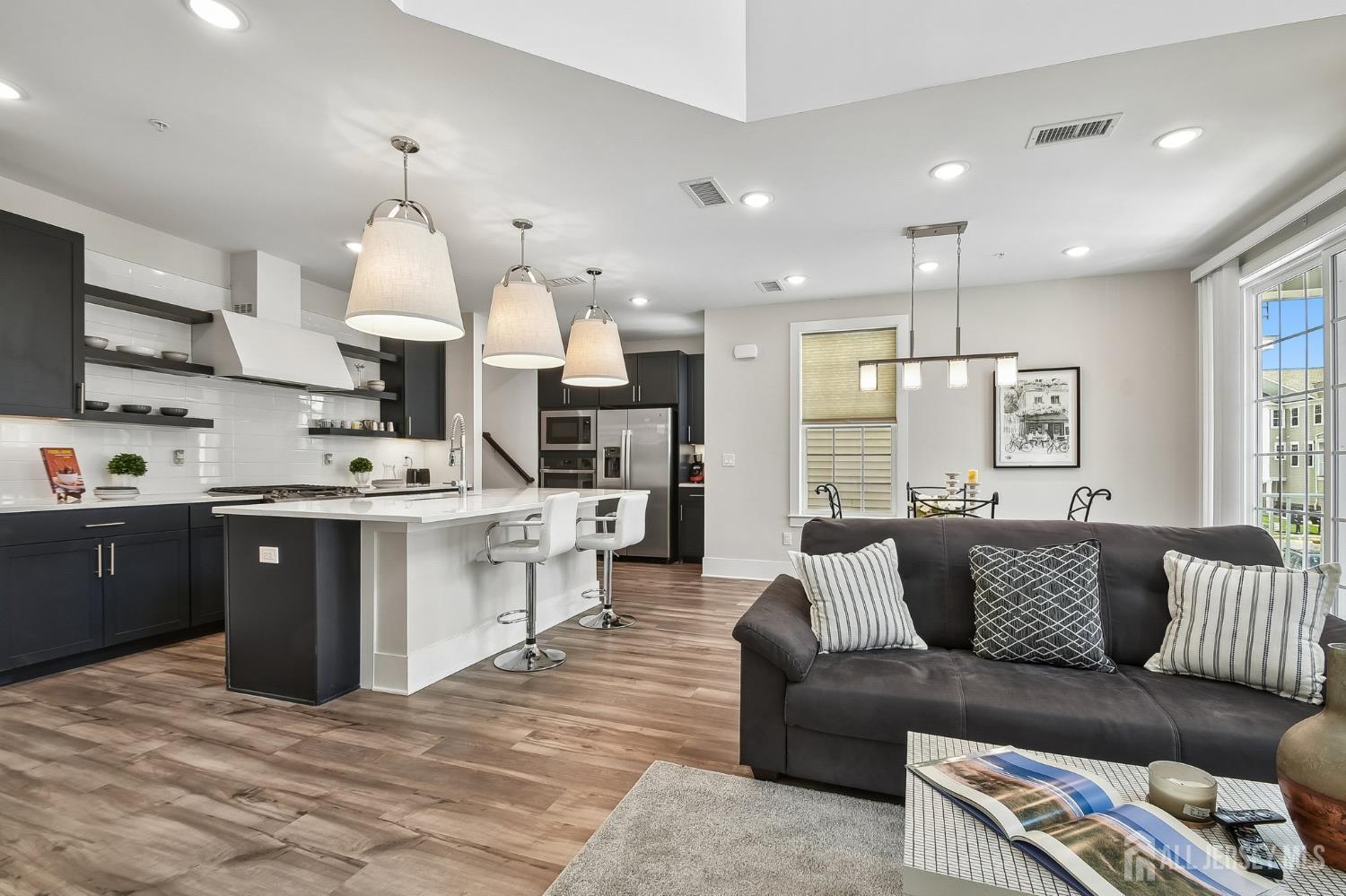 723 Station Road Dunellen, NJ 08812 - Photo 1 of 38 Gallery Image 1