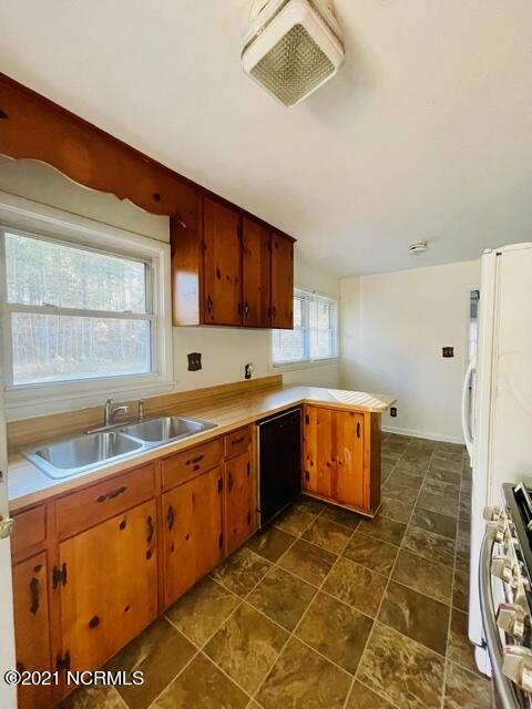 172 Bynum Road Rockingham, NC 28379 - Photo 3 of 12 IMG_8906