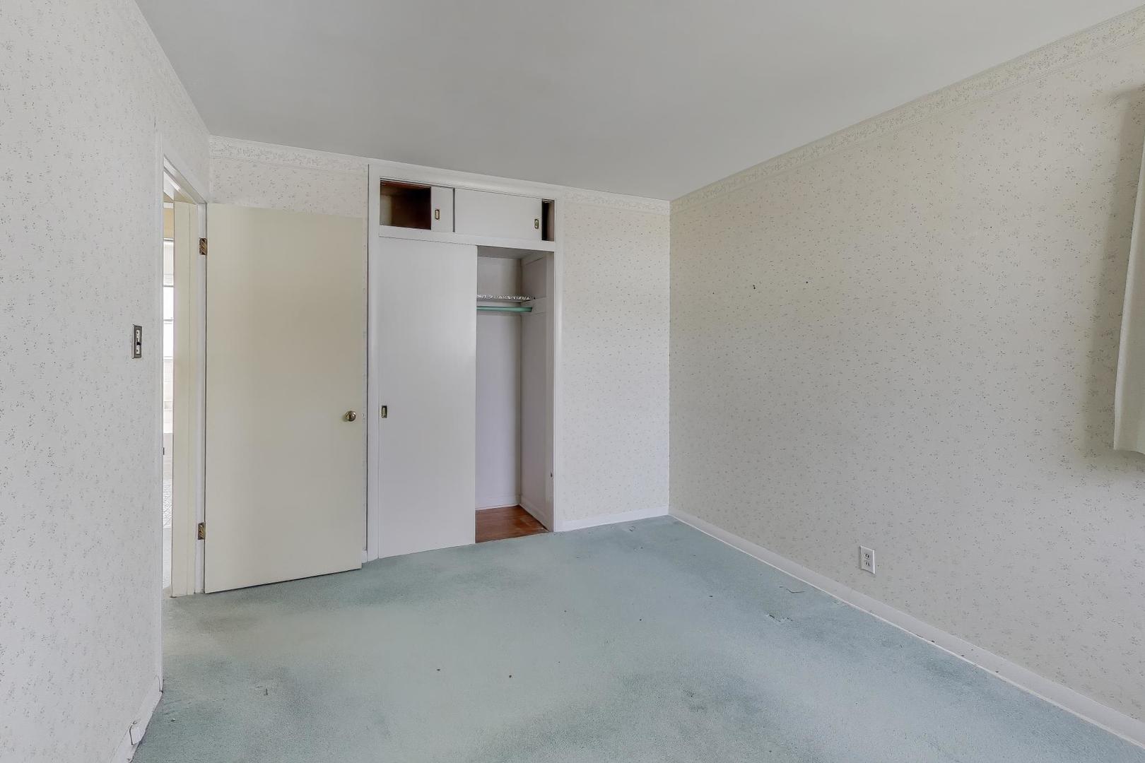 320 North Prospect Manor Avenue Mount Prospect, IL 60056 - Photo 14 of 36