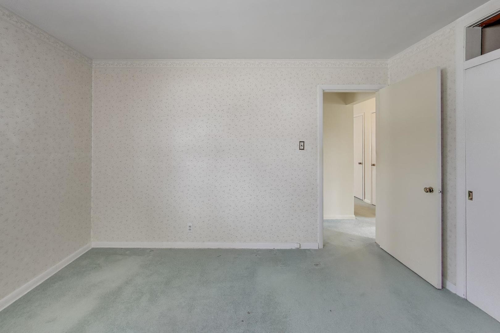 320 North Prospect Manor Avenue Mount Prospect, IL 60056 - Photo 15 of 36