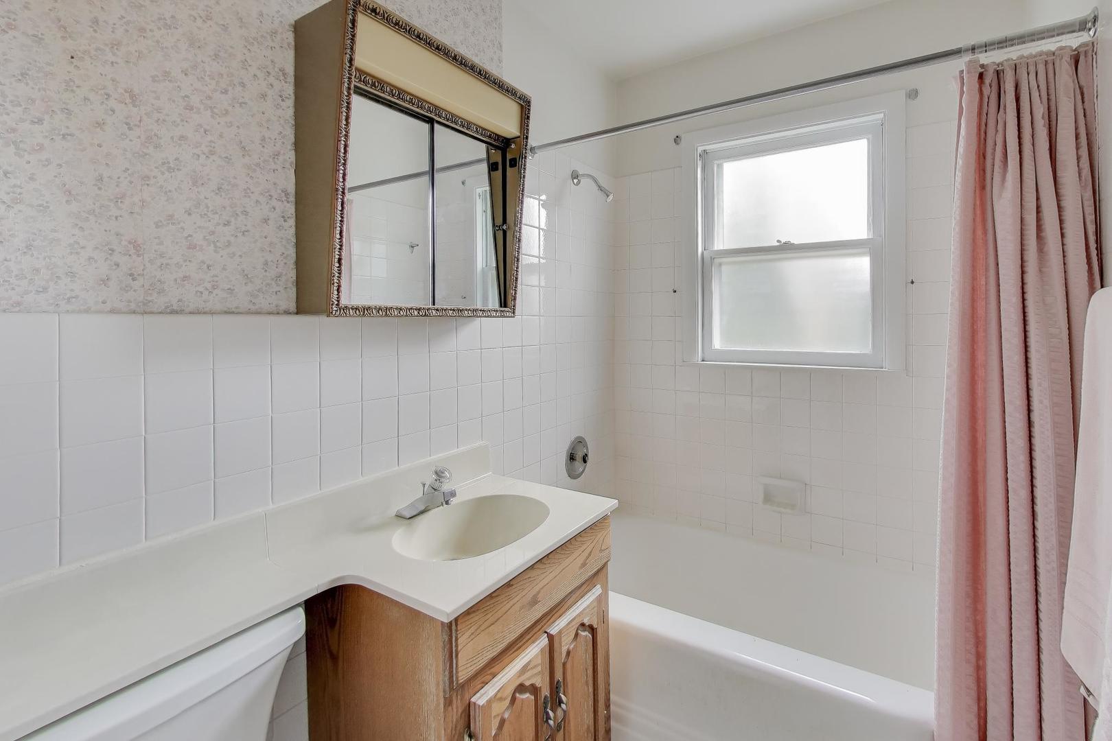 320 North Prospect Manor Avenue Mount Prospect, IL 60056 - Photo 23 of 36