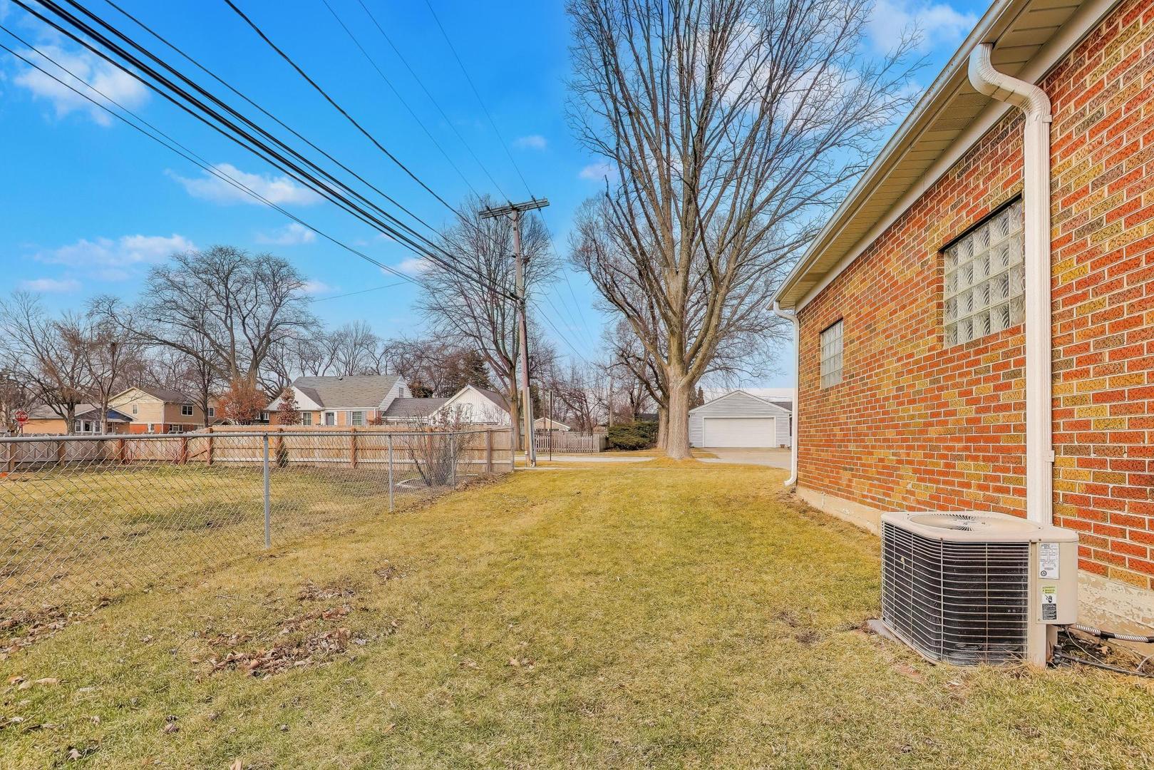 320 North Prospect Manor Avenue Mount Prospect, IL 60056 - Photo 35 of 36