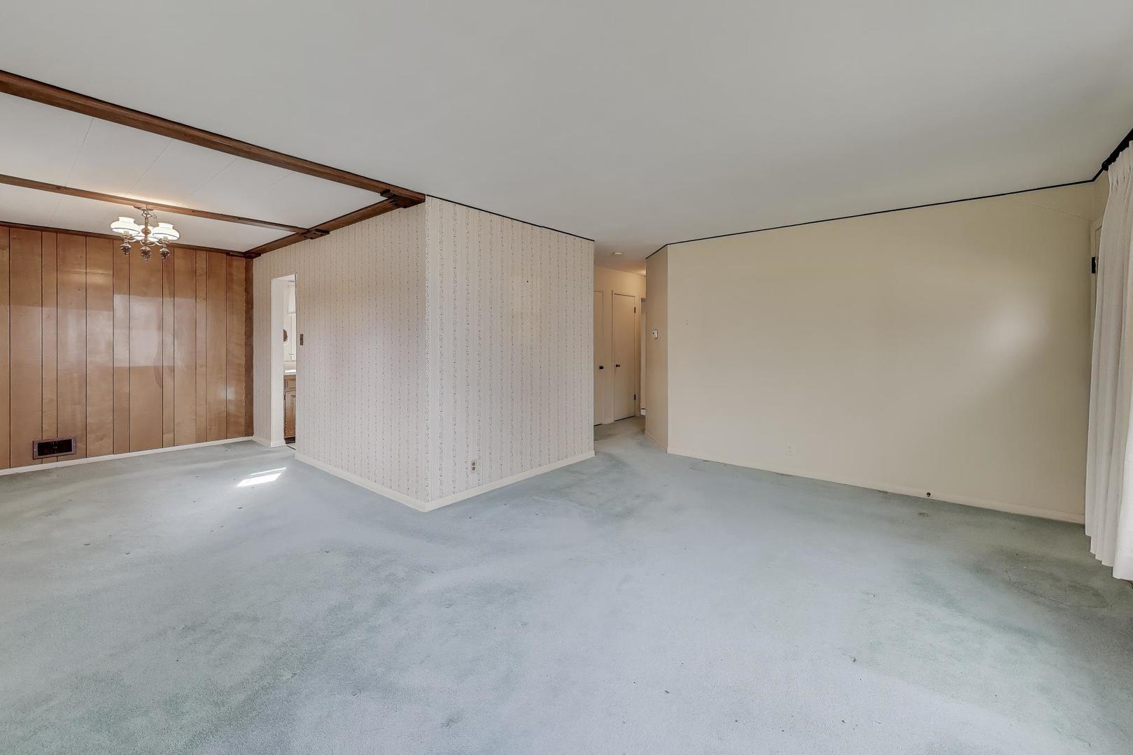 320 North Prospect Manor Avenue Mount Prospect, IL 60056 - Photo 6 of 36