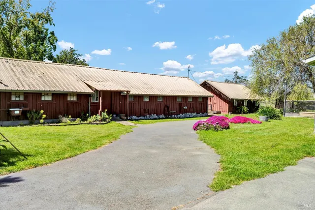 $2,650,000 | 3234 Skillman Lane, Petaluma, CA 94952