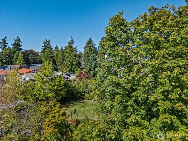 $650,000 | 3106 Talbot Road South, Renton, WA 98055