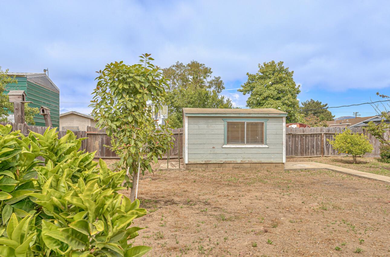 759 Middlefield Road Salinas, CA 93906 - Photo 26 of 26 front view of a house with a yard